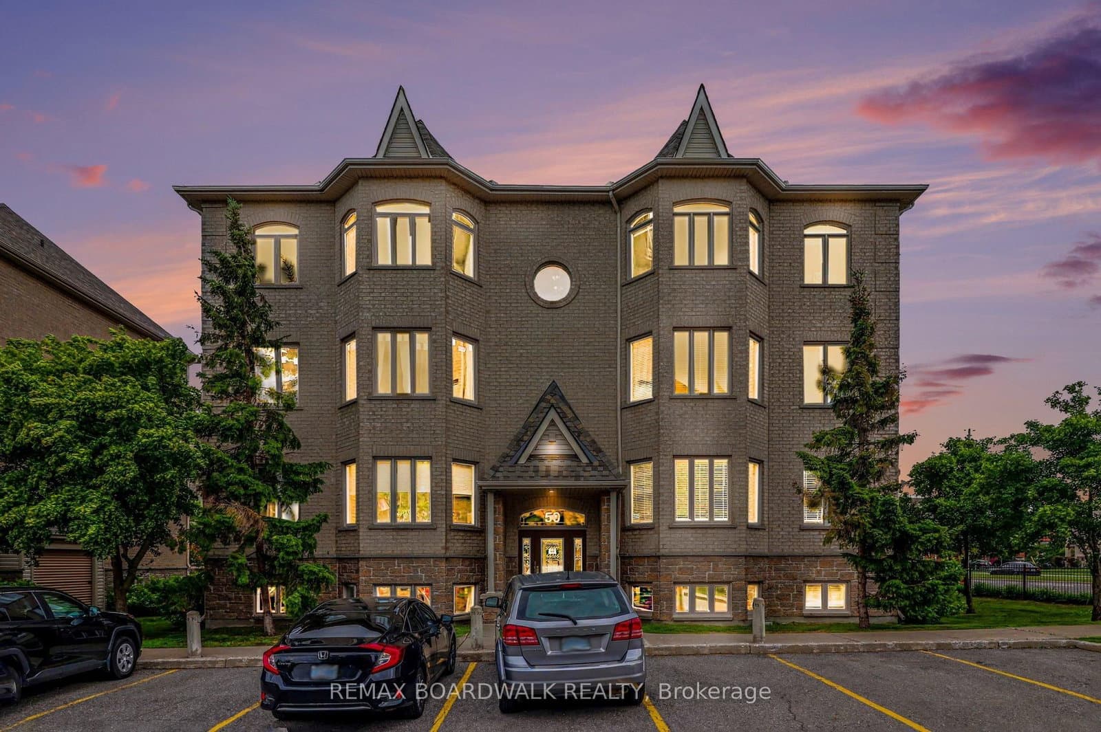 7 - 50 Briargate Private, Ottawa, ON
