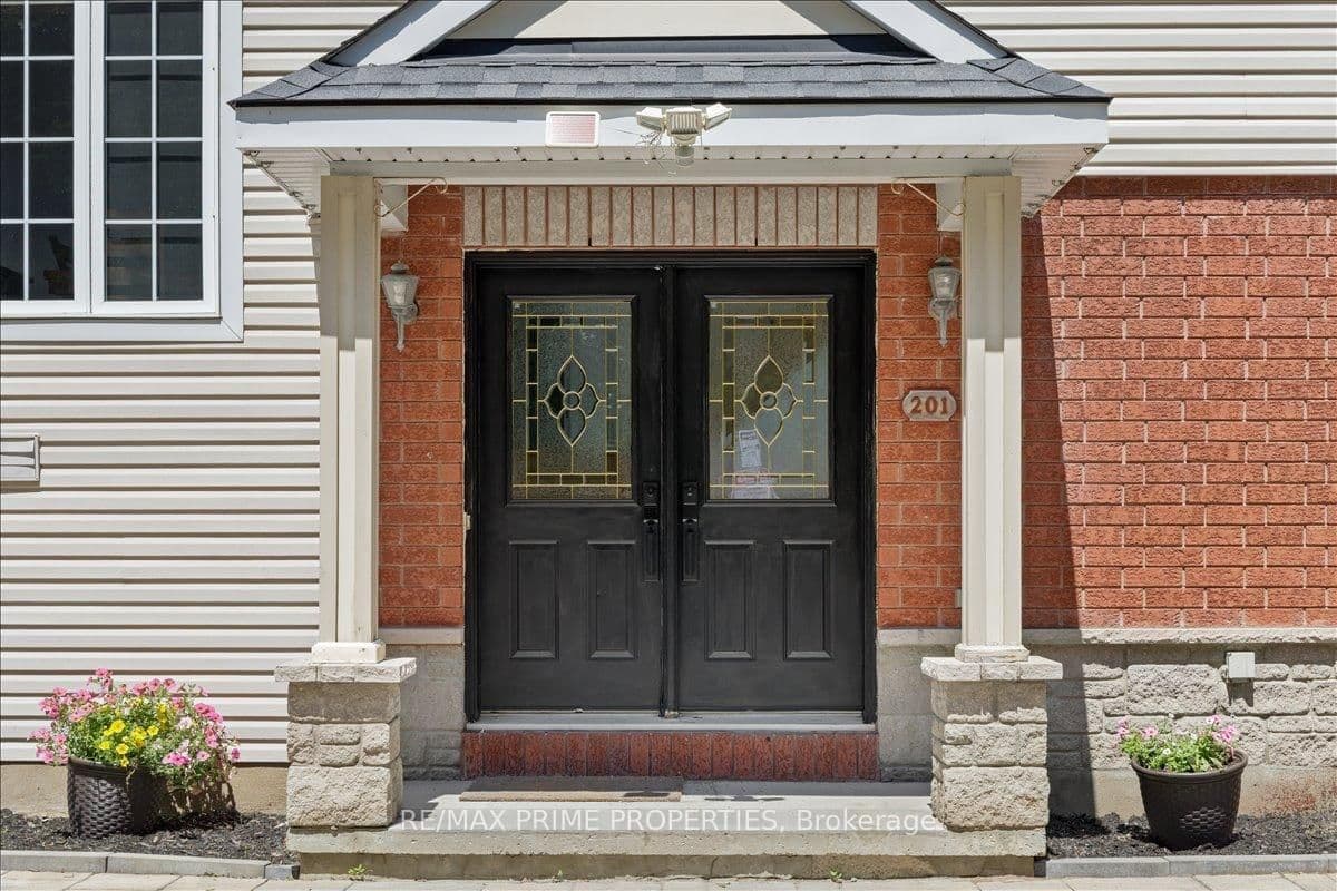 201 Gladeview Private, Ottawa, ON — photo 3