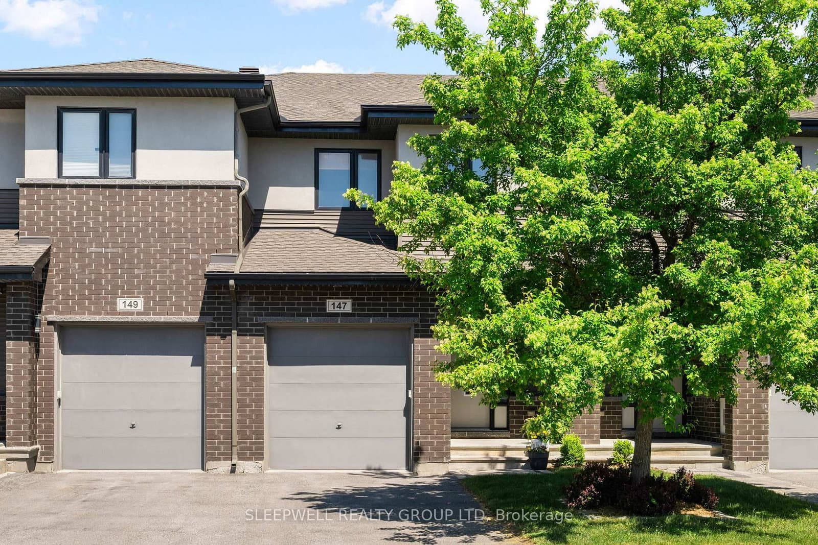 147 Westphalian Avenue, Ottawa, ON