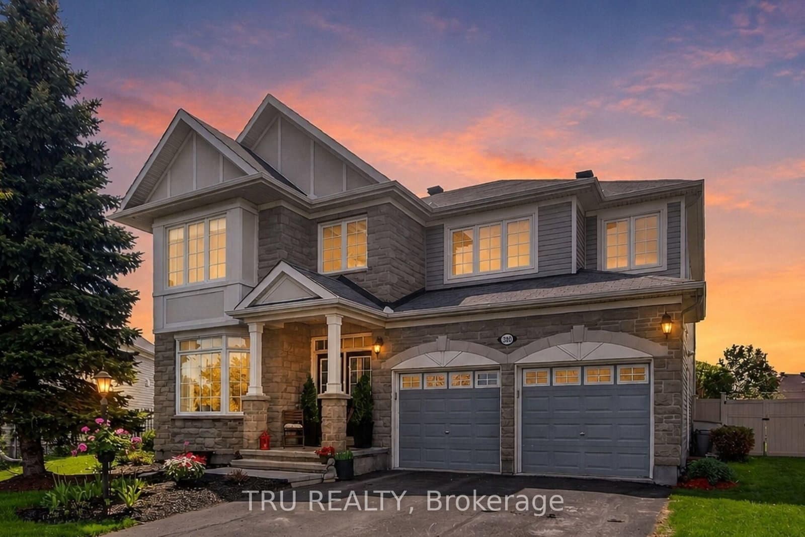 380 Blackleaf Drive, Ottawa, ON