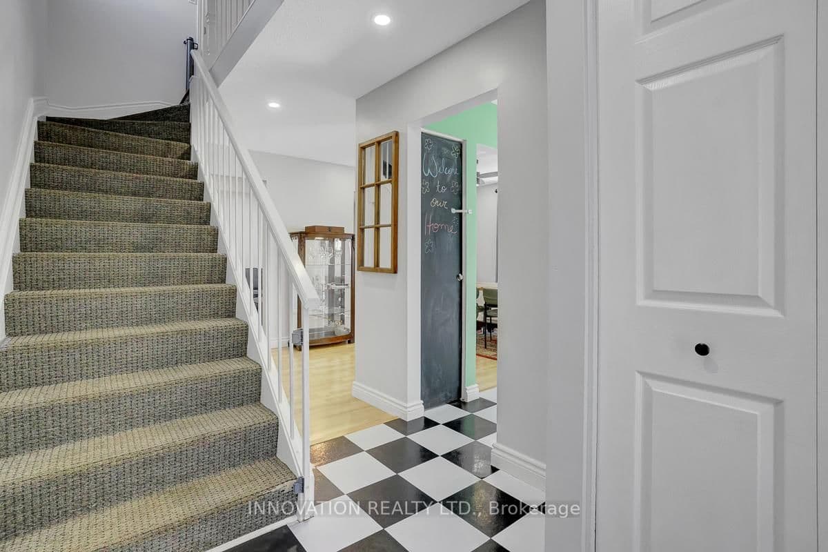 239 Salter Crescent, Kanata, ON — photo 3