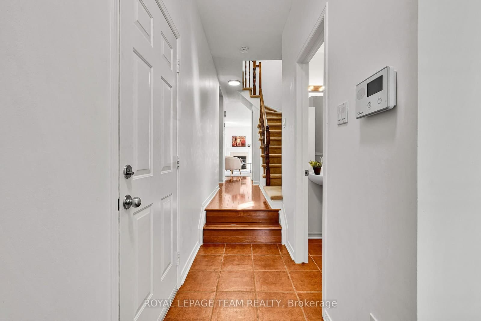 143 Tall Oak Private, Ottawa, ON — photo 3