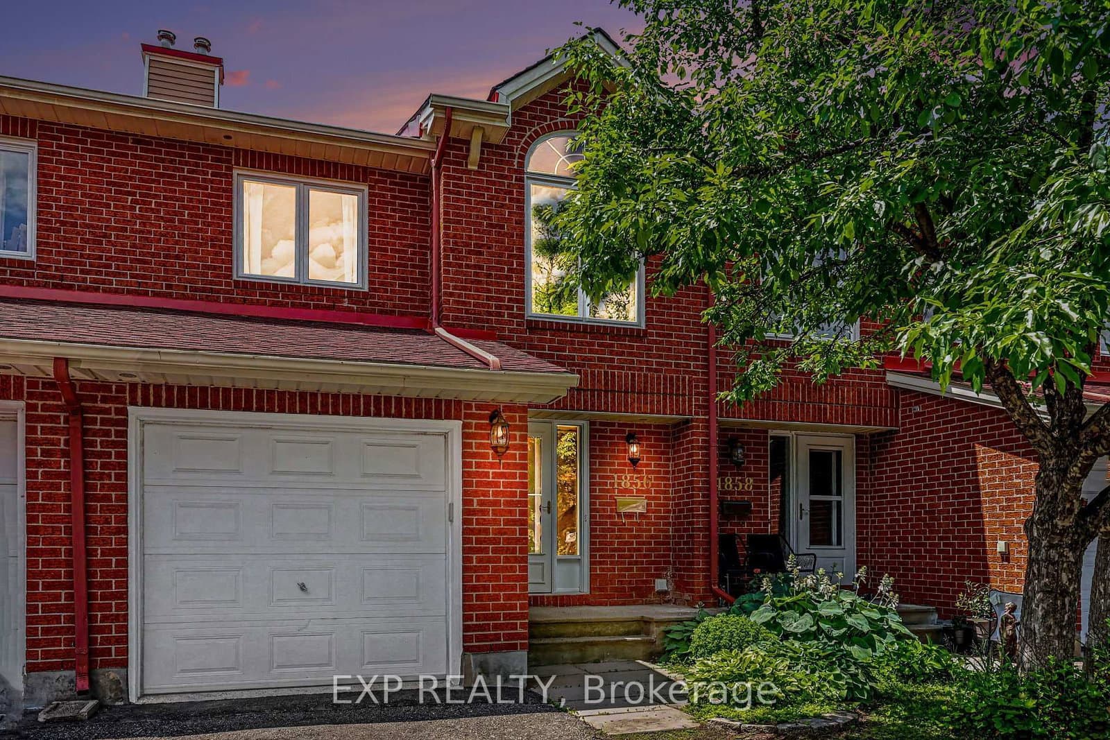 25 - 1856 Summerfields Crescent, Ottawa, ON