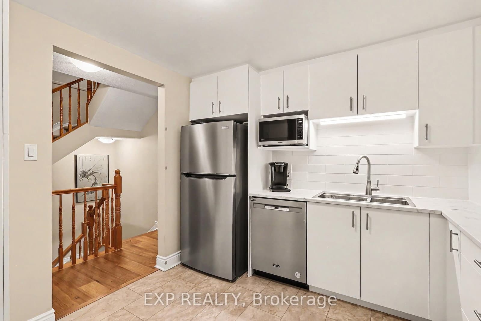 1856 Summerfields Crescent, Ottawa, ON — photo 9