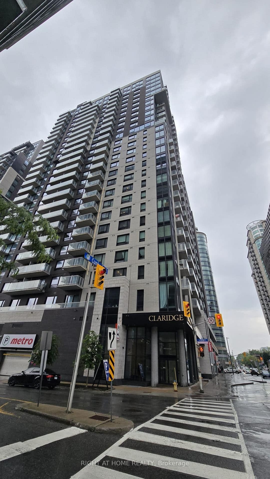 2405 - 180 George Street, Ottawa, ON