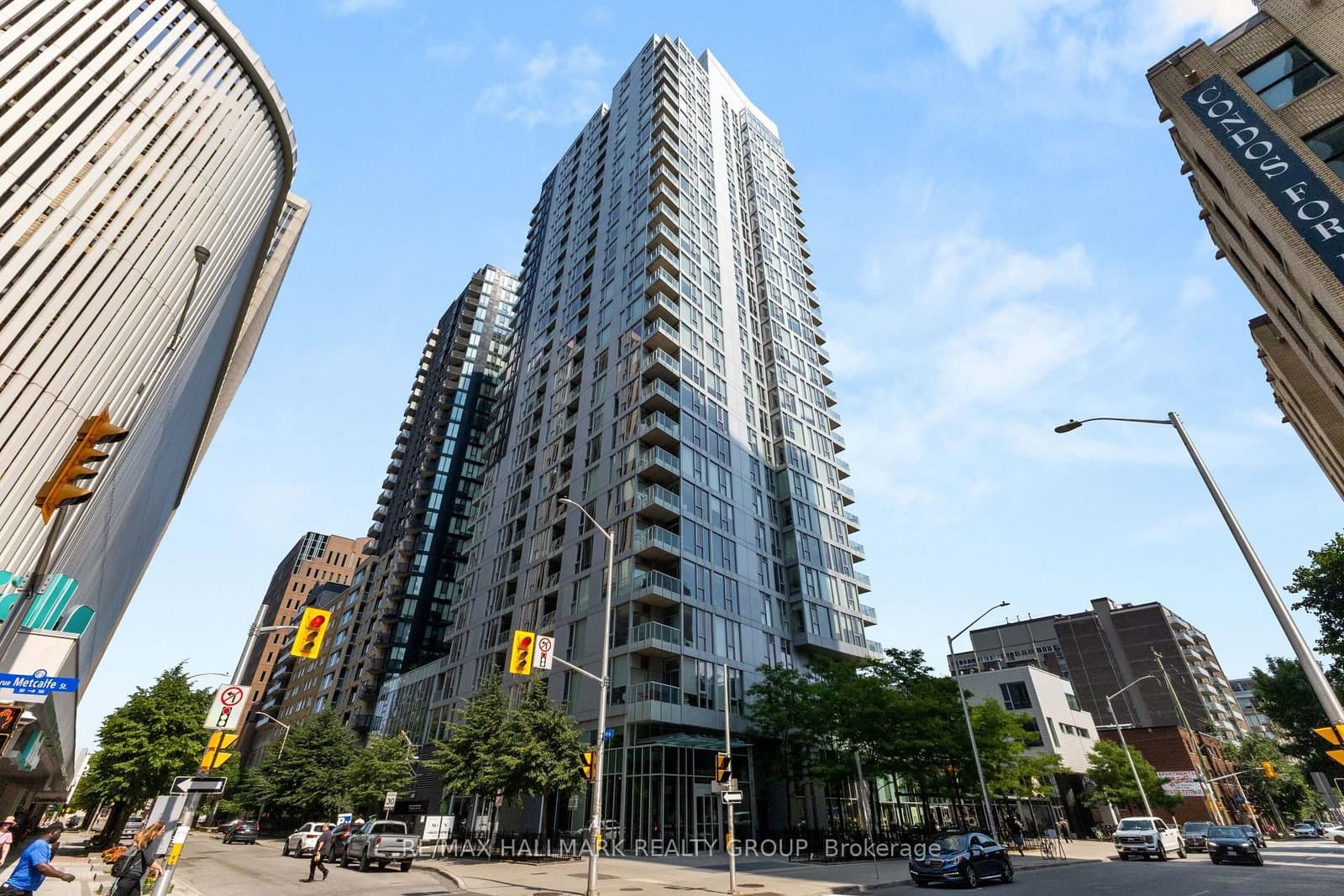 2003 - 179 Metcalfe Street, Ottawa, ON