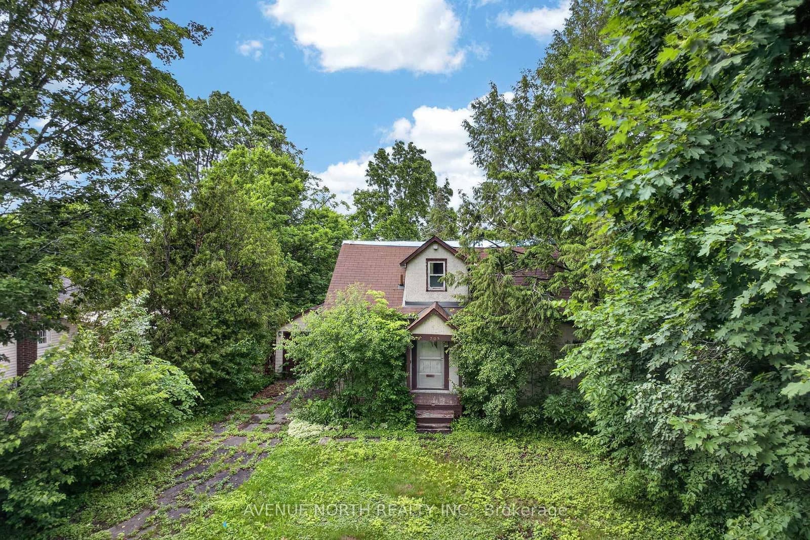 305 Mountbatten Avenue, Ottawa, ON — photo 2