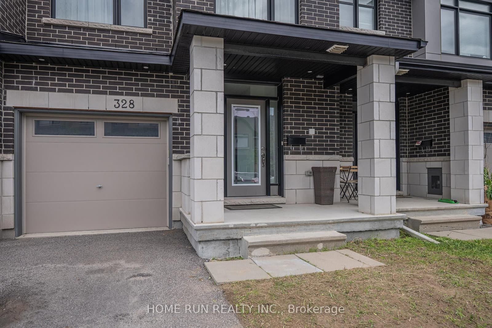 328 Ibanez Walk, Ottawa, ON — photo 2