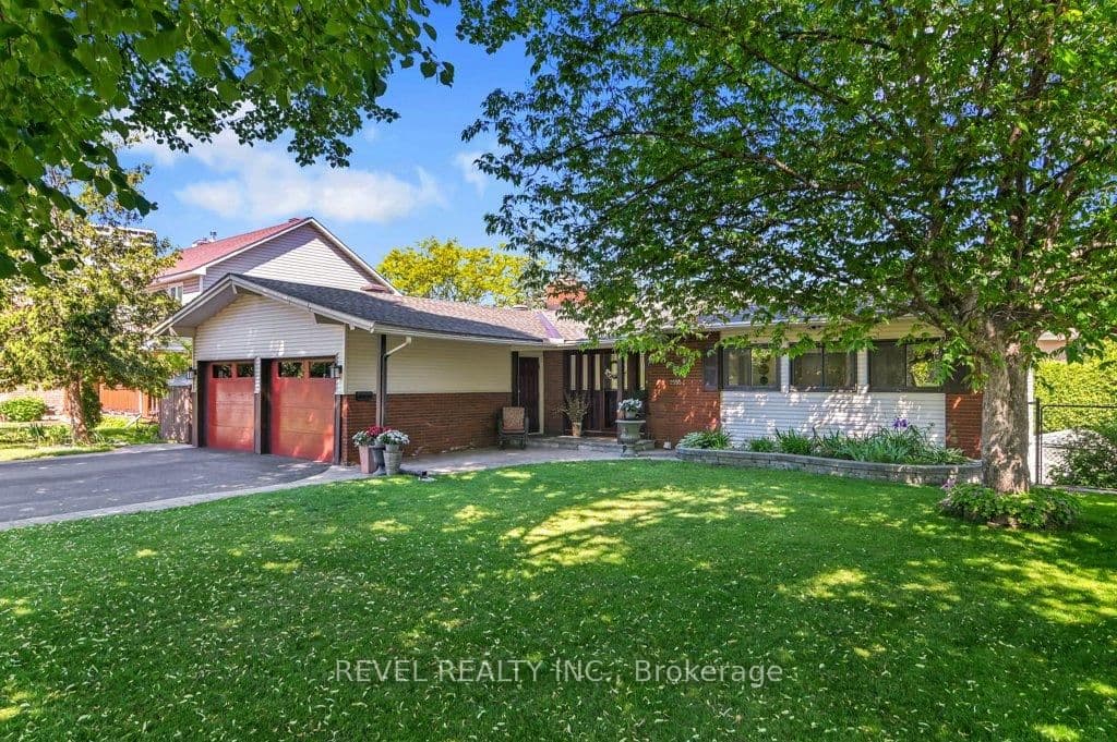 2555 Regina Street, Ottawa, ON