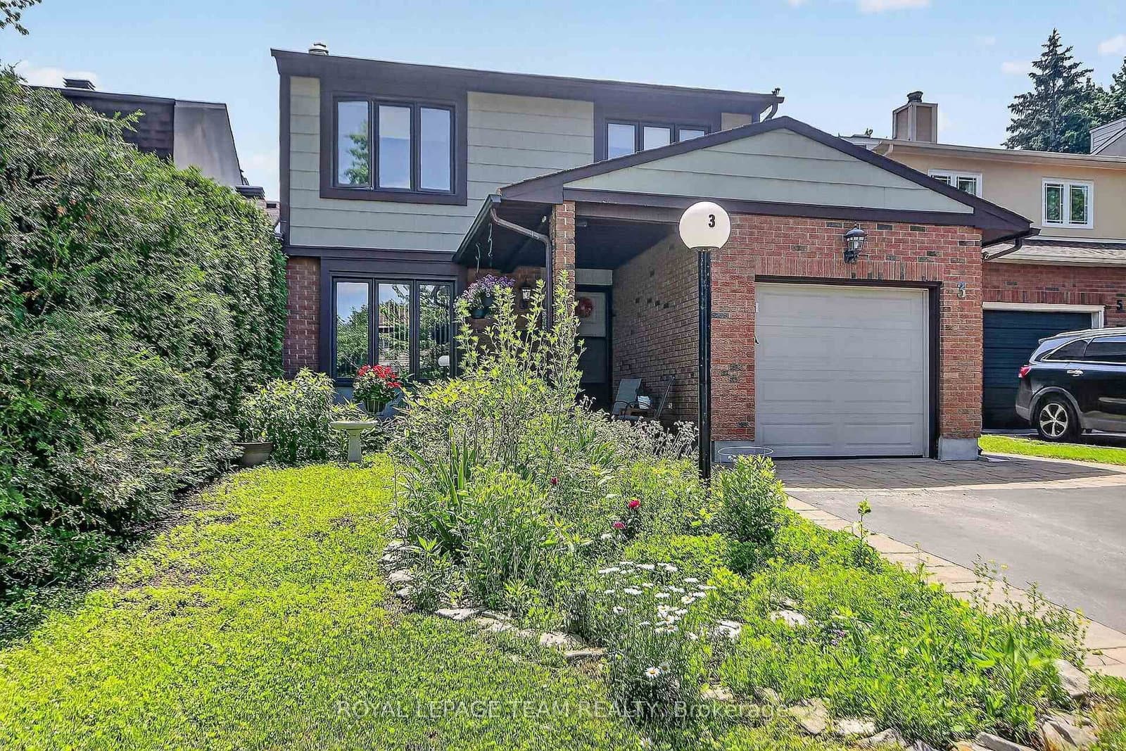 3 Haywood Crescent, Kanata, ON