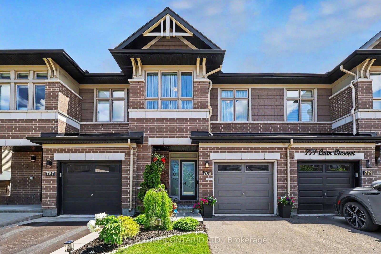 769 Cairn Crescent, Ottawa, ON — photo 2