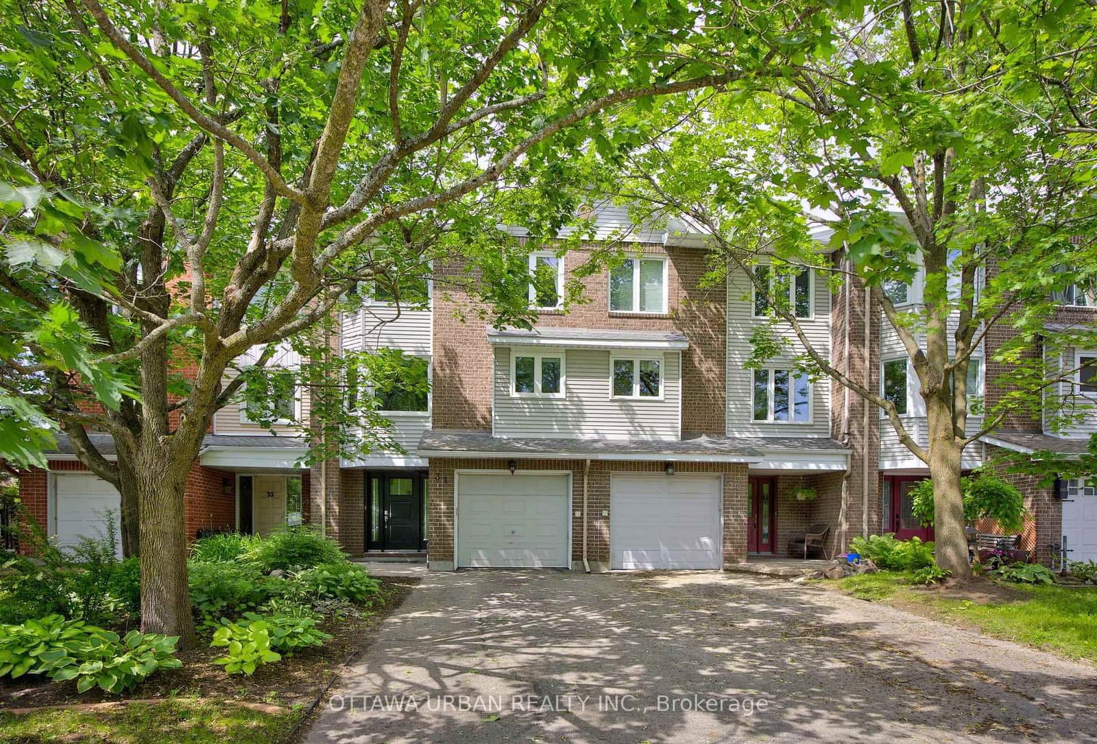 31 Gladecrest Court, Ottawa, ON