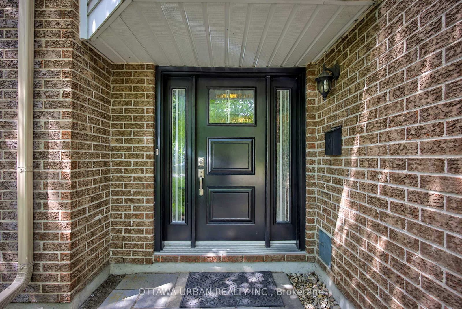 31 Gladecrest Court, Ottawa, ON — photo 2