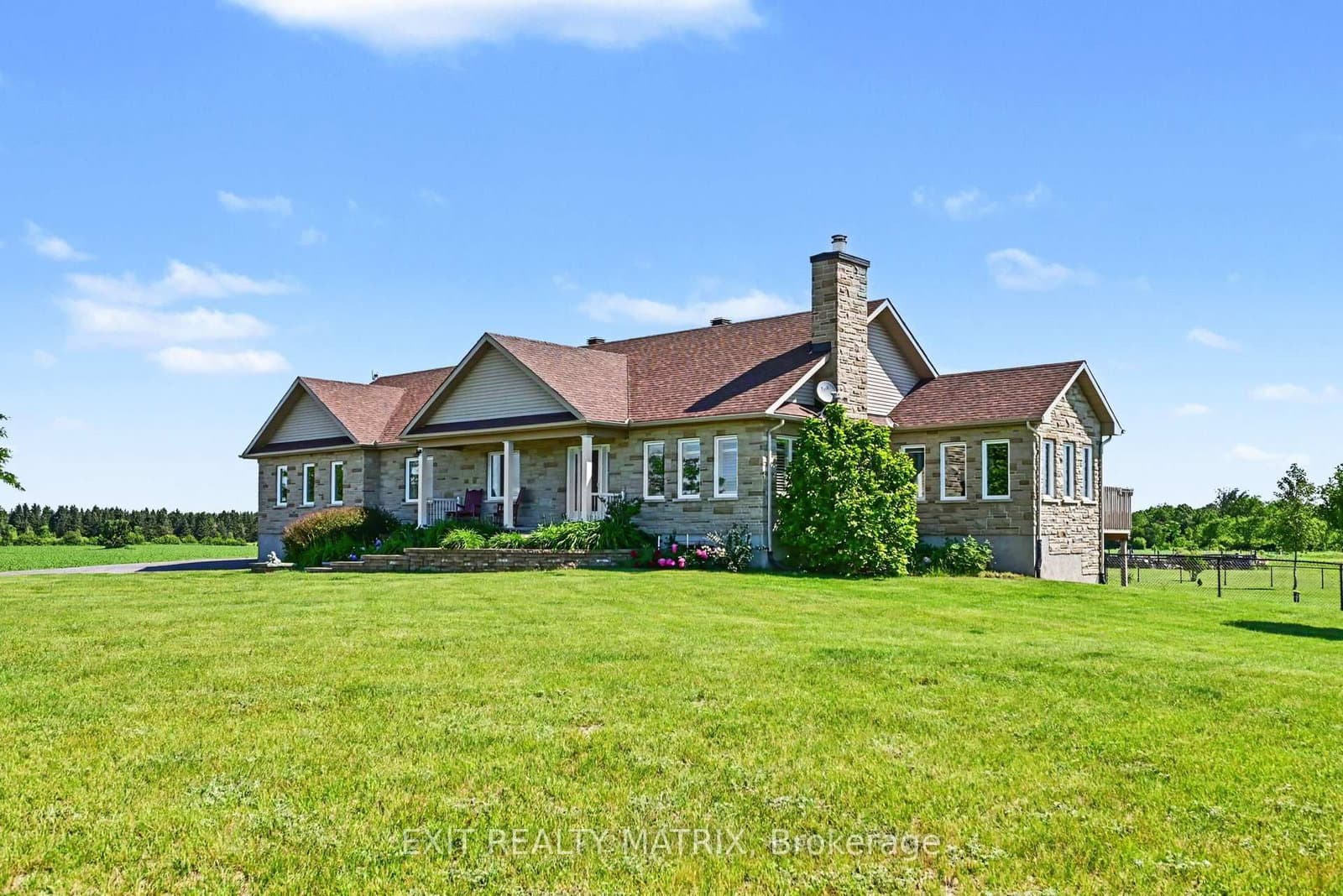 3139 Birchgrove Road, Ottawa, ON — photo 2
