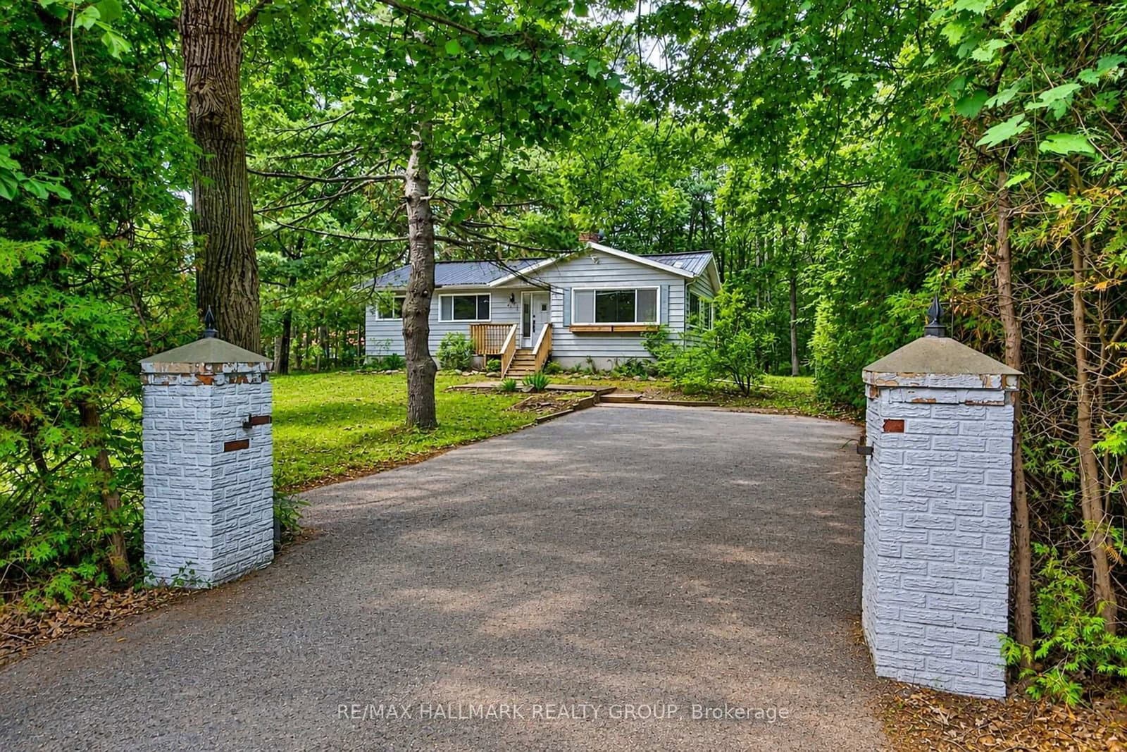 671 Bayview Drive, Ottawa, ON