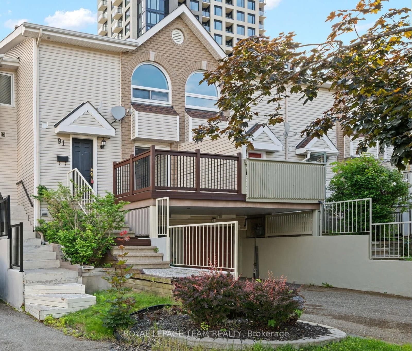 91 Thornbury Crescent, Ottawa, ON