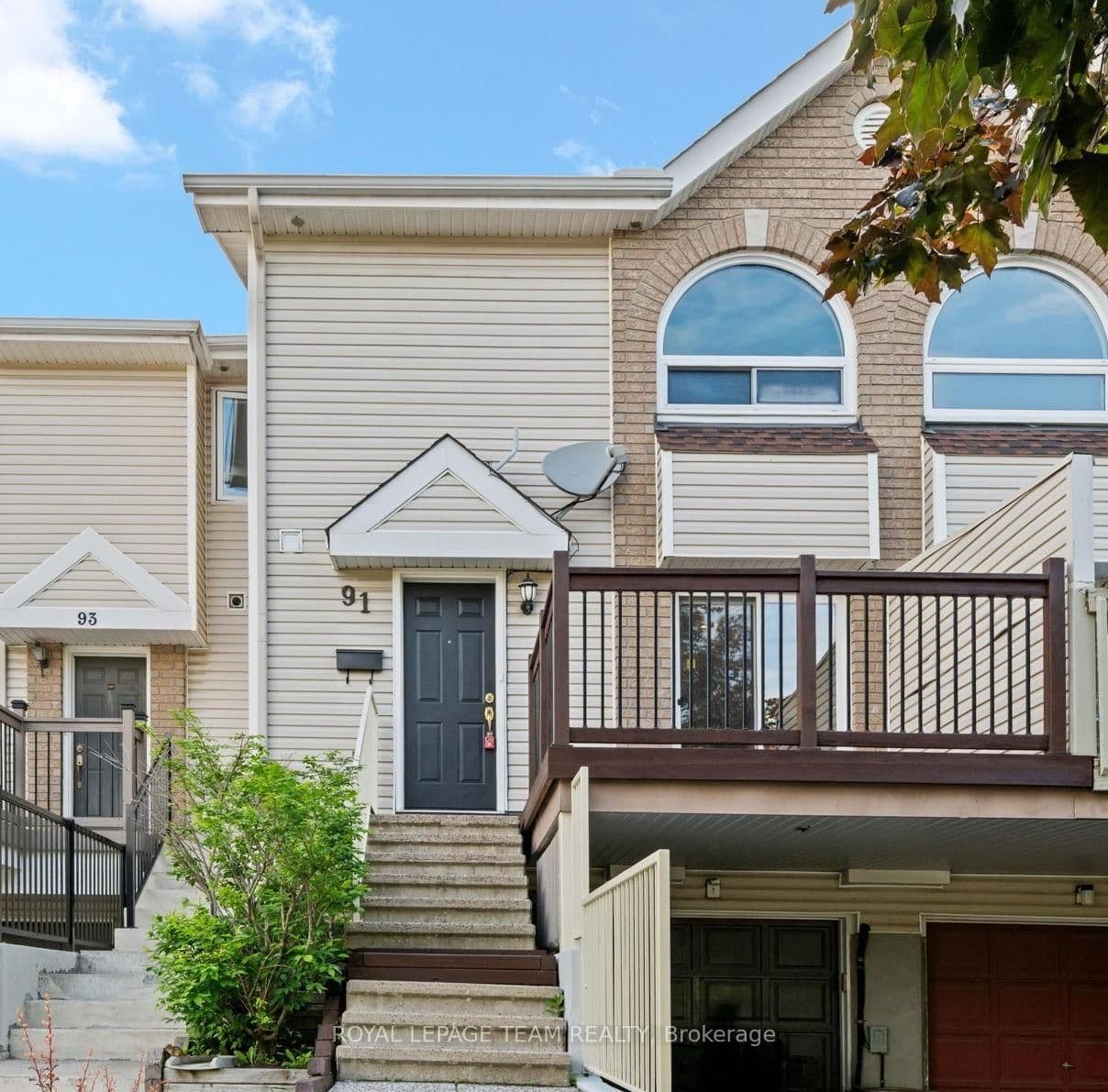 91 Thornbury Crescent, Ottawa, ON — photo 2