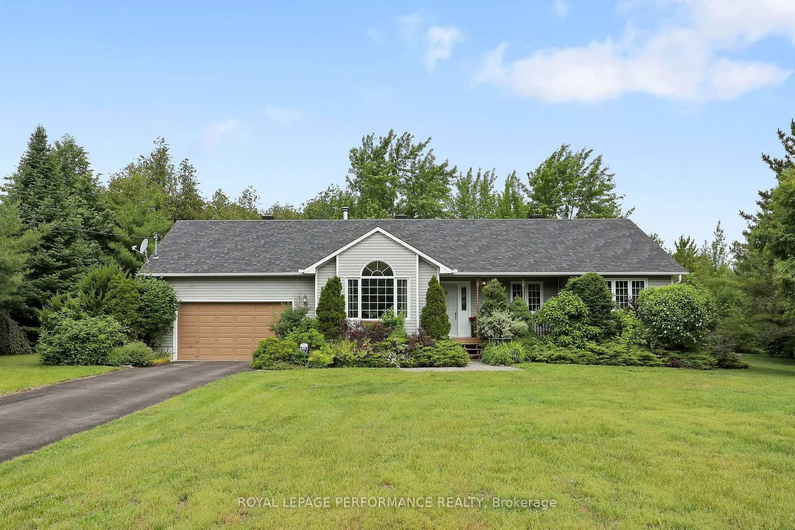 6115 Kaycourt Drive, Osgoode, ON
