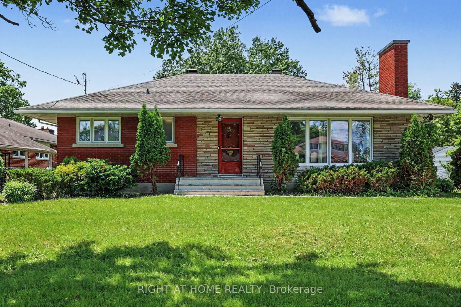 1640 FISHER Avenue, Ottawa, ON