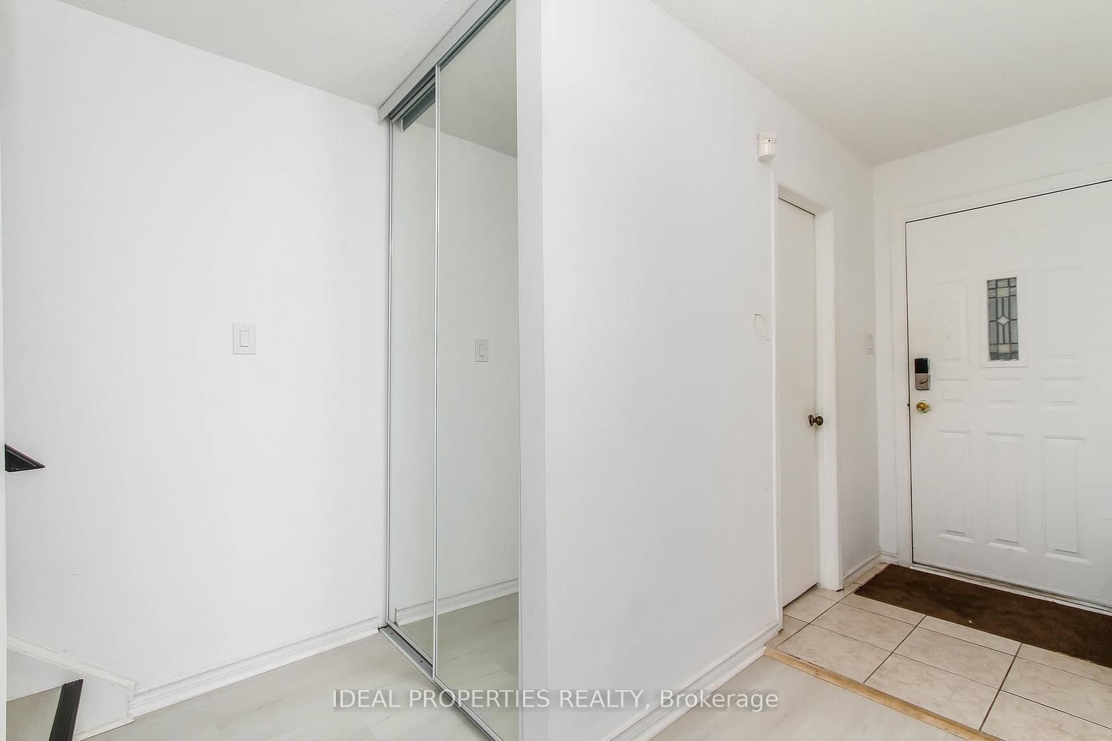 26 - 2415 Southvale Crescent, Ottawa, ON — photo 3