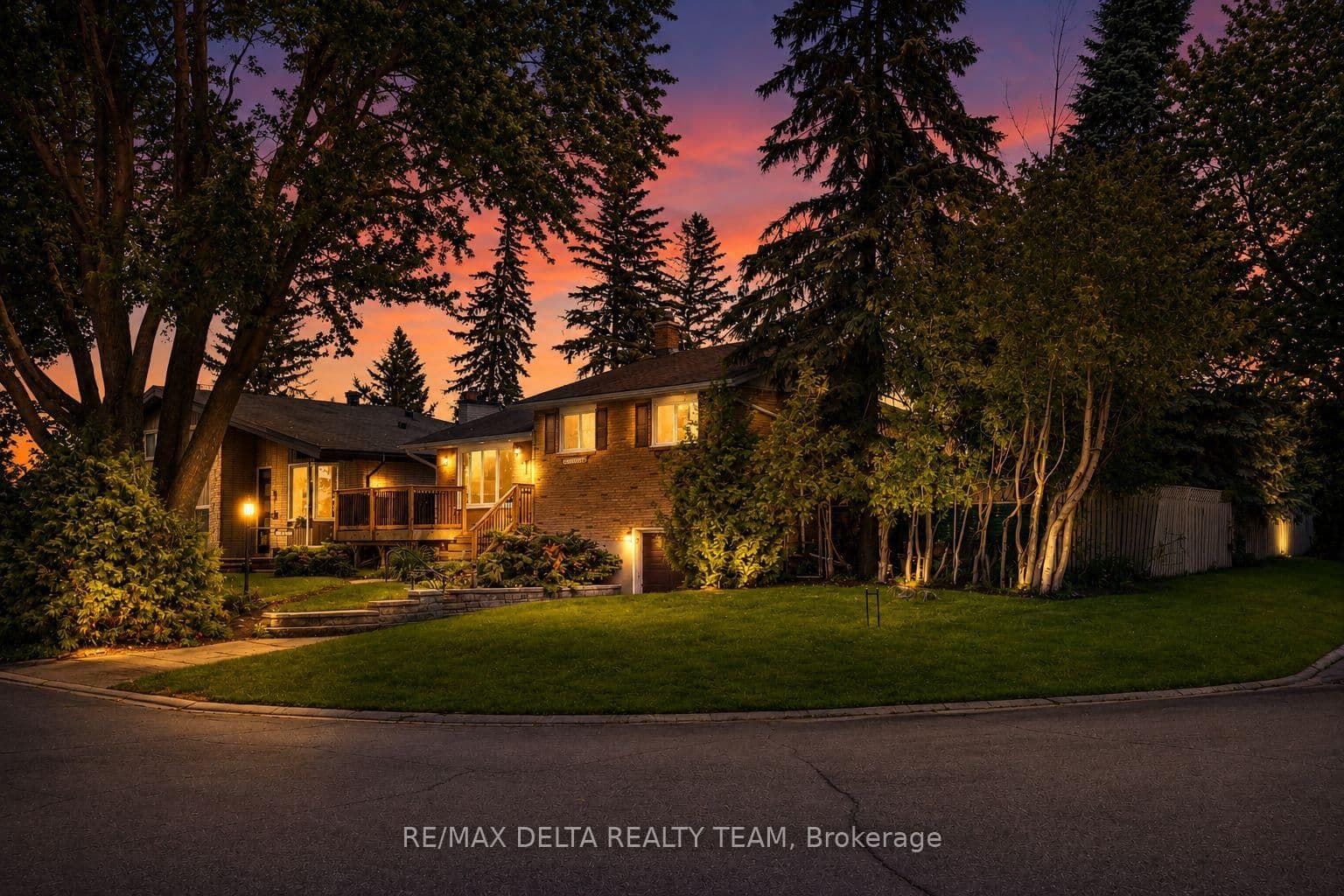 841 Balsam Drive, Ottawa, ON