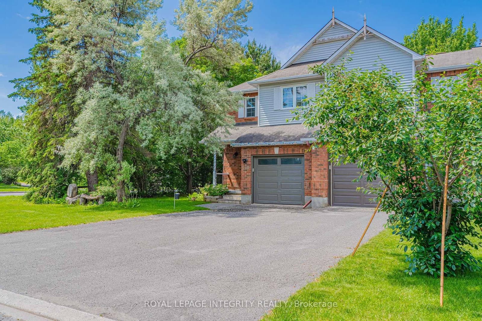 208 BLACKDOME Crescent, Kanata, ON — photo 2