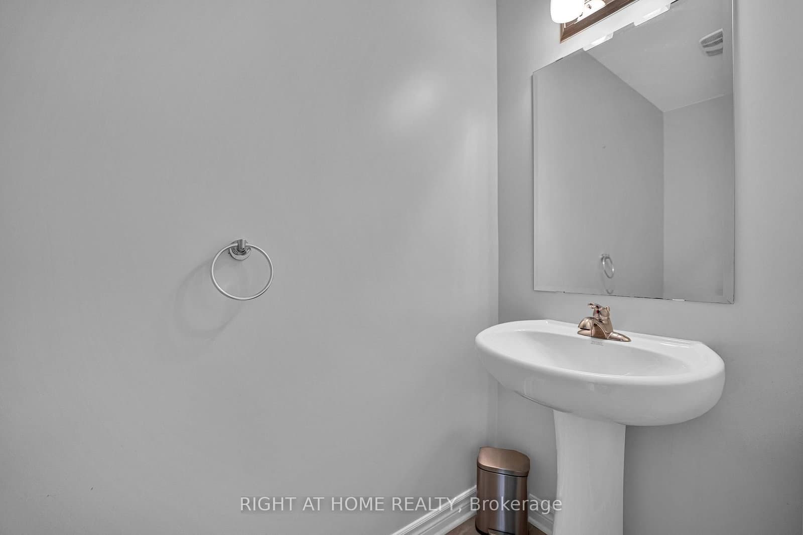 720 Dearborn, Ottawa, ON — photo 3