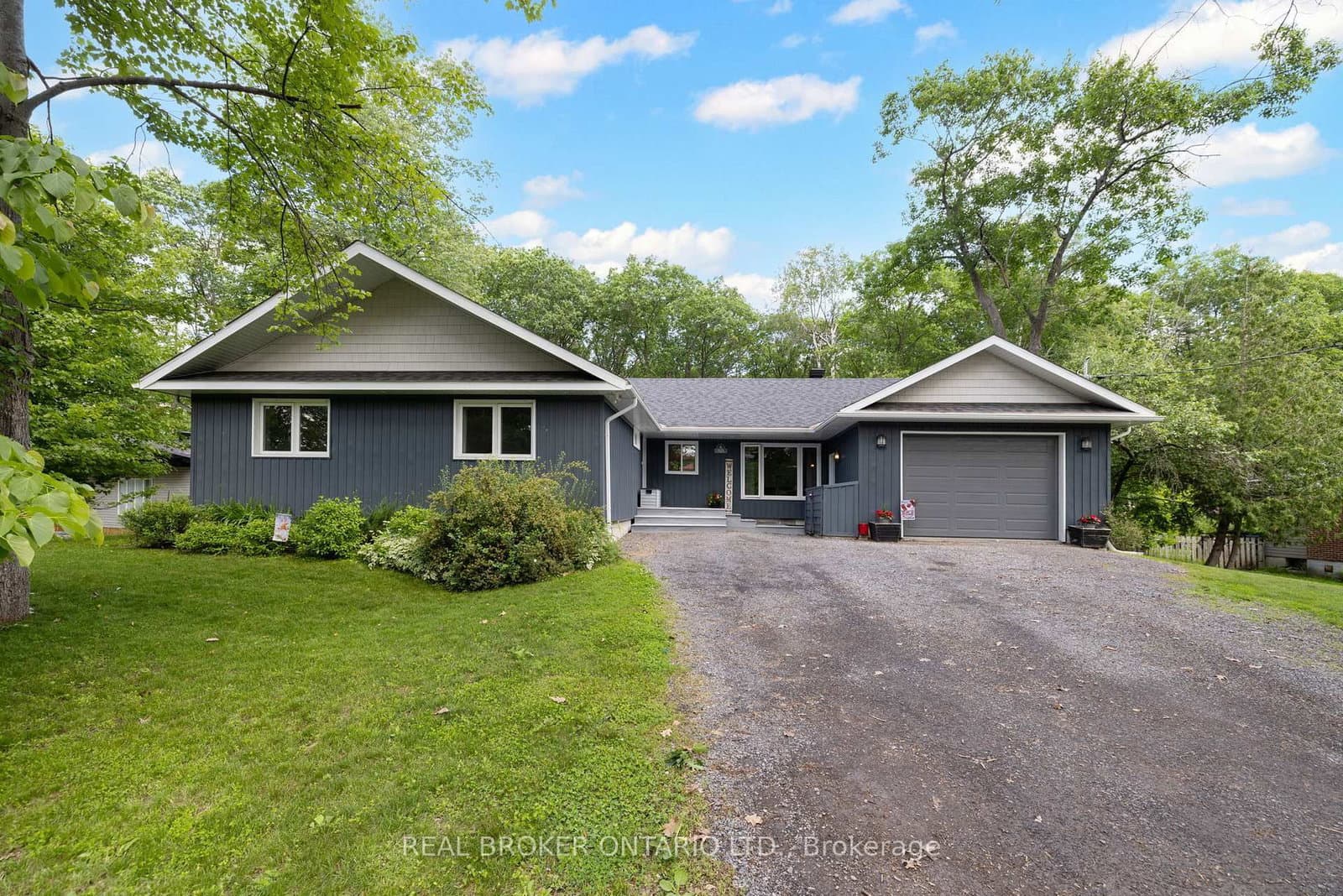 929 Bayview Drive, Ottawa, ON