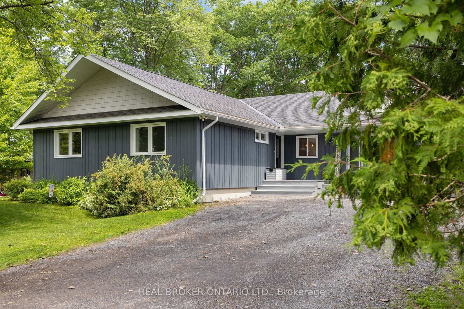 929 Bayview Drive, Ottawa, ON — photo 2