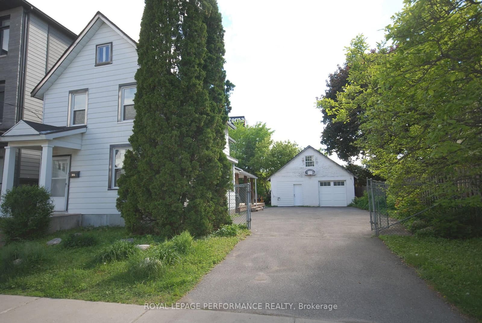345 Tweedsmuir Avenue, Ottawa, ON