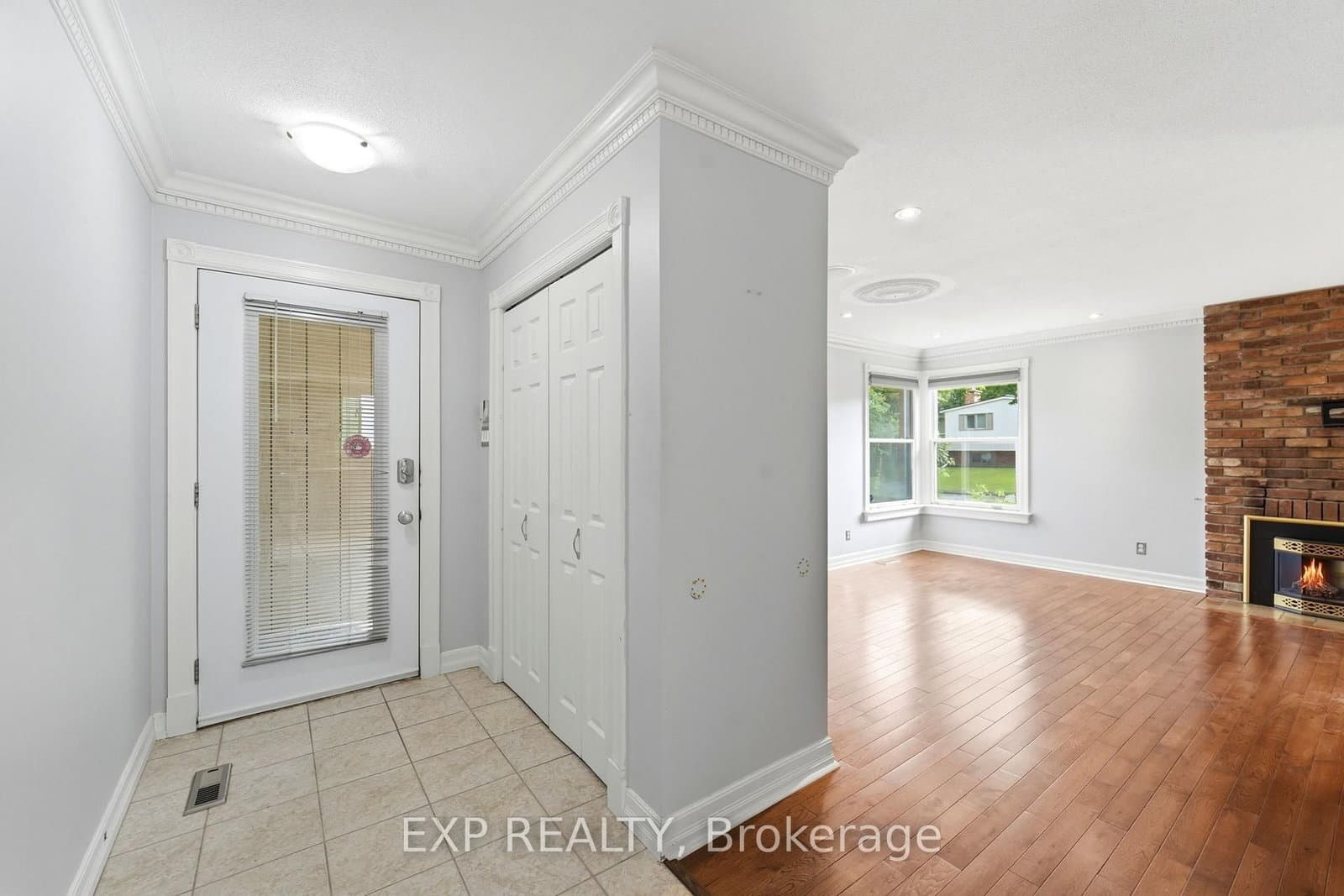 956 Gold Crescent, Ottawa, ON — photo 3