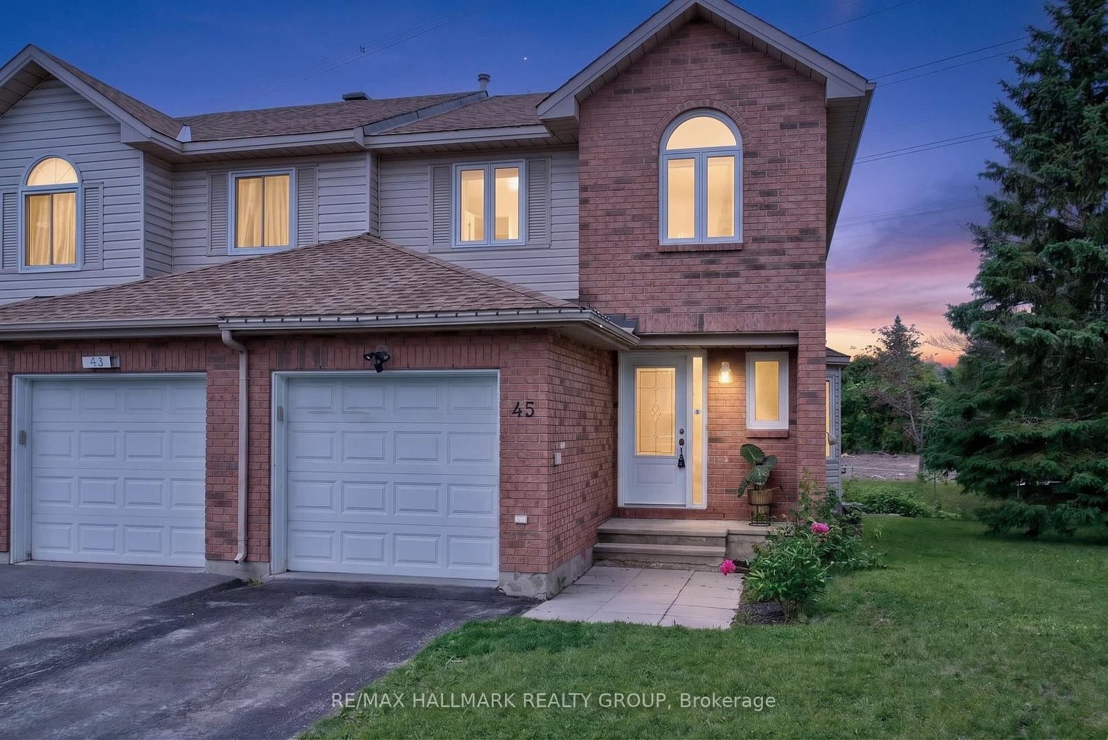 45 Birchbank Crescent, Kanata, ON