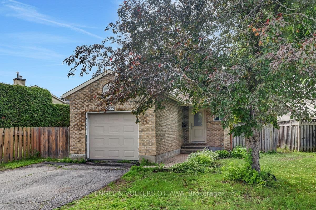 1844 Prestwick Drive, Orleans, ON — photo 2