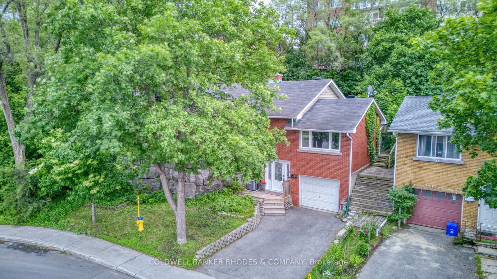1430 Edgecliffe Avenue, Ottawa, ON — photo 2