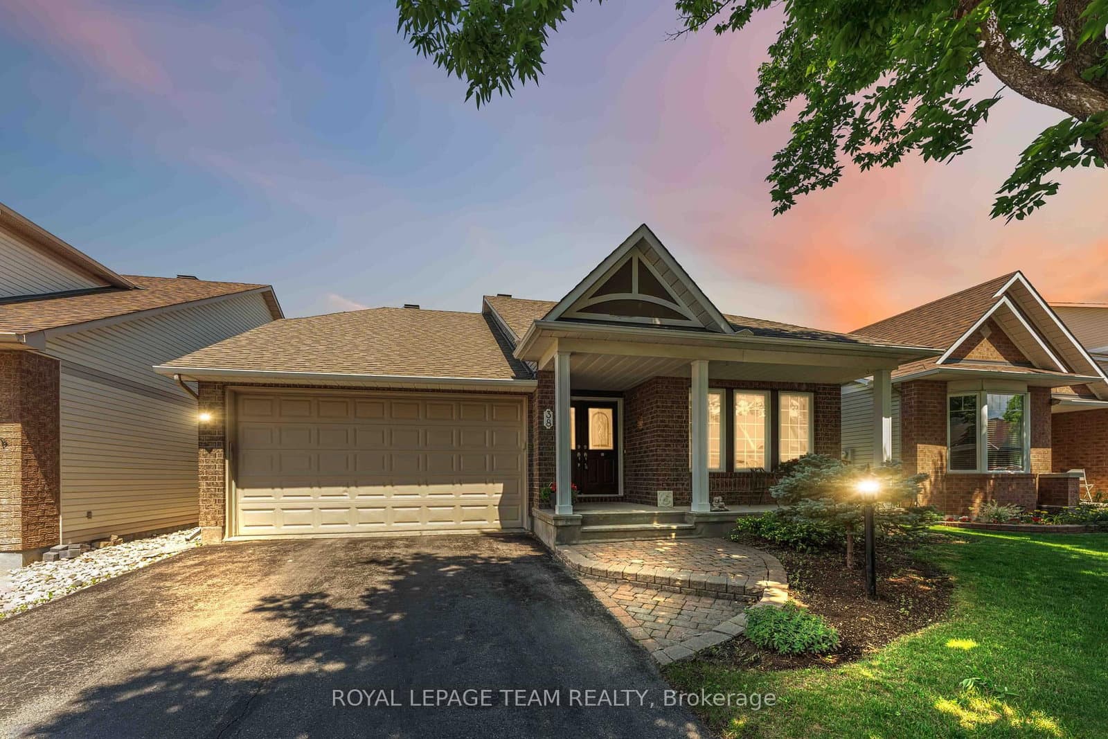 38 Settler's Ridge Way, Ottawa, ON