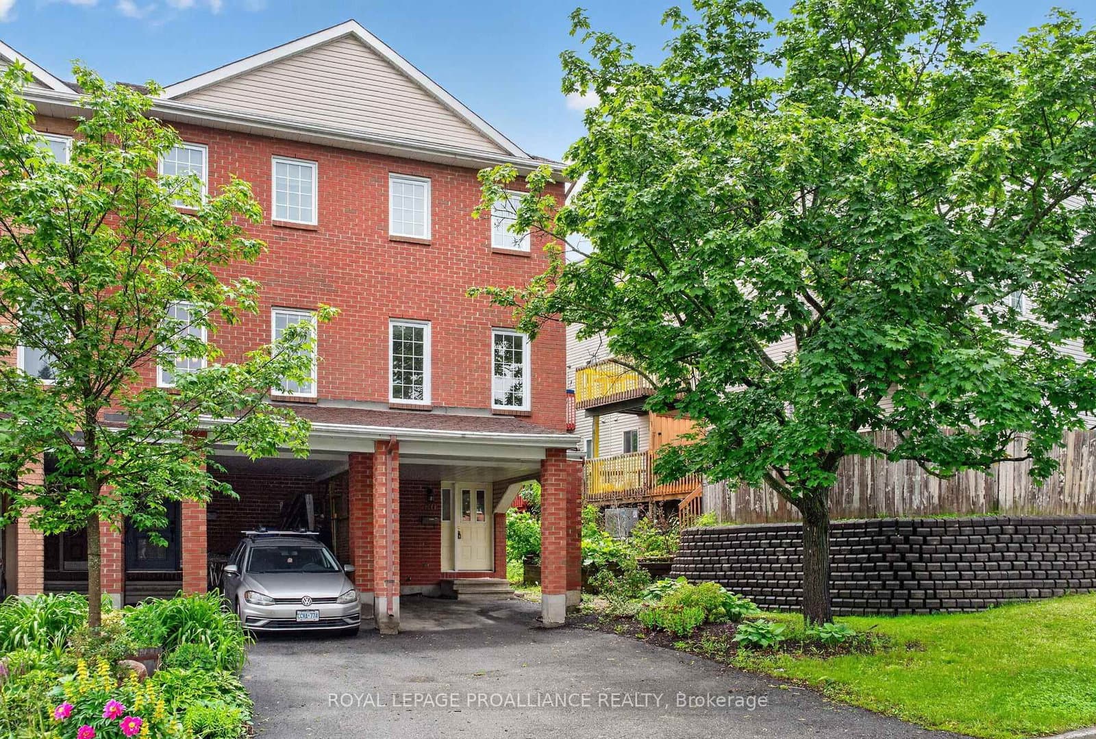 80 Rothbury Crescent, Ottawa, ON