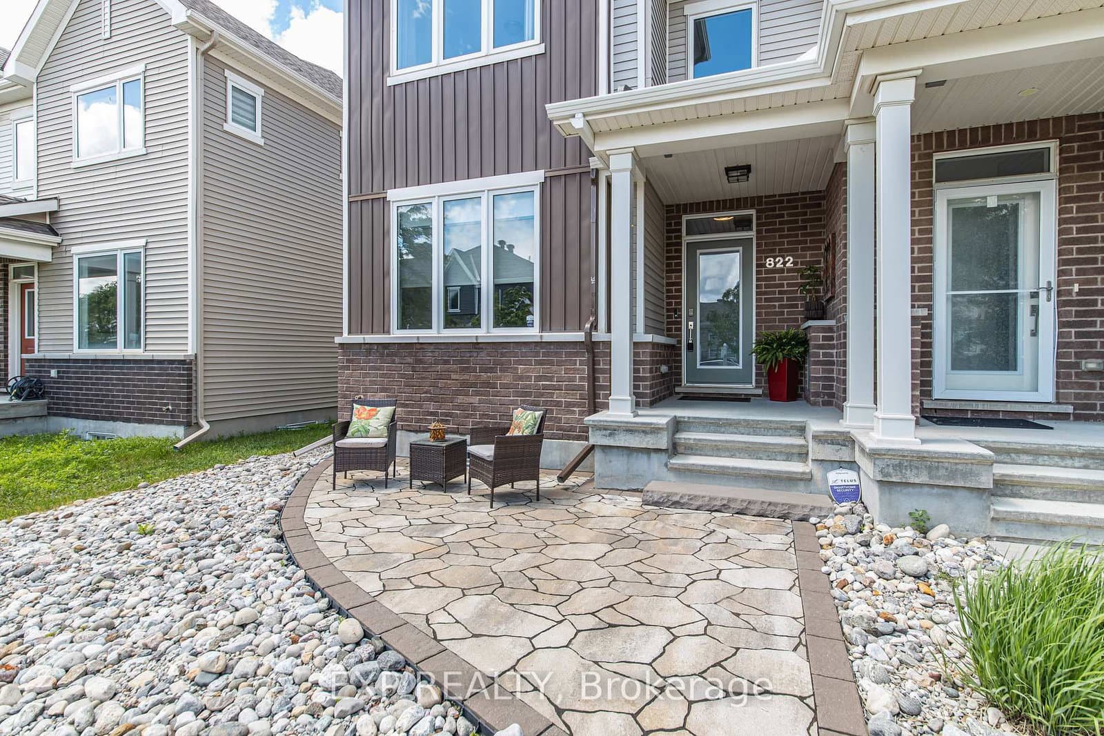 822 Horseshoe Falls Way, Ottawa, ON — photo 2
