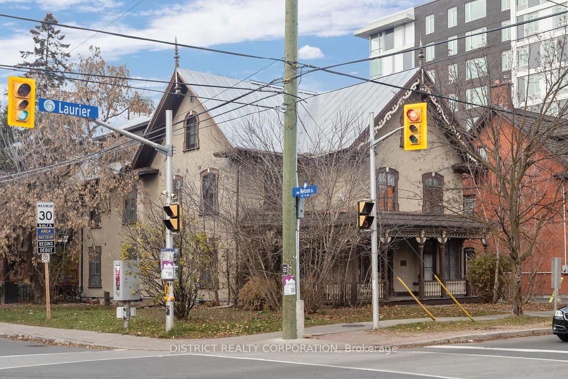 245 Laurier Avenue, Ottawa, ON — photo 3