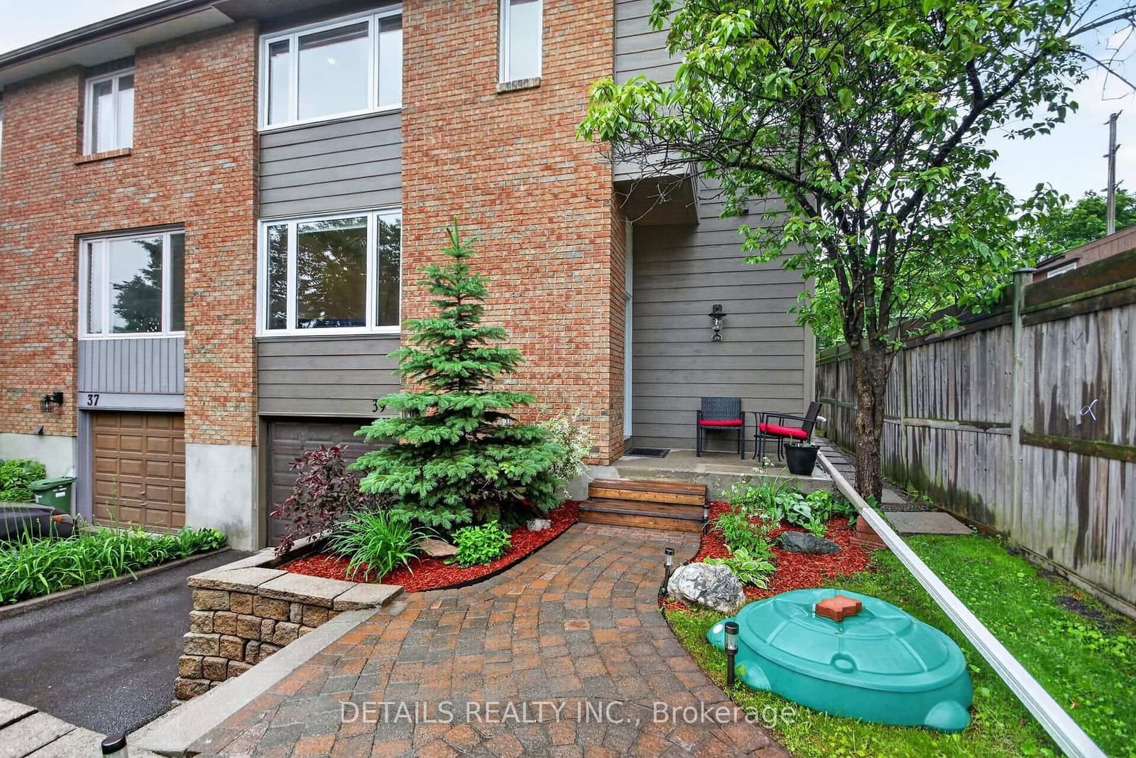 39 Sandhurst Court, Ottawa, ON — photo 2