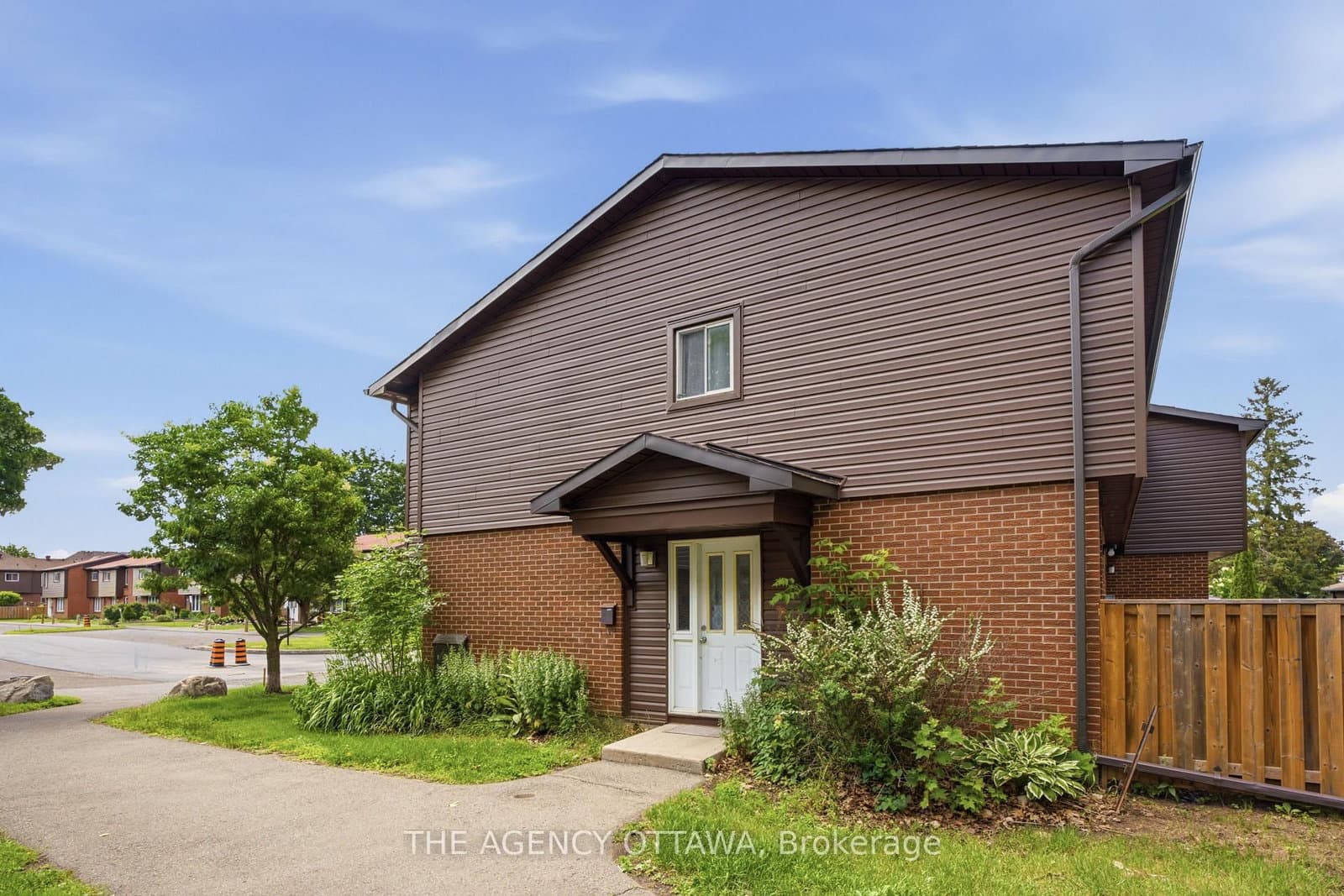 85 - 3202 Stockton Drive, Gloucester, ON — photo 2