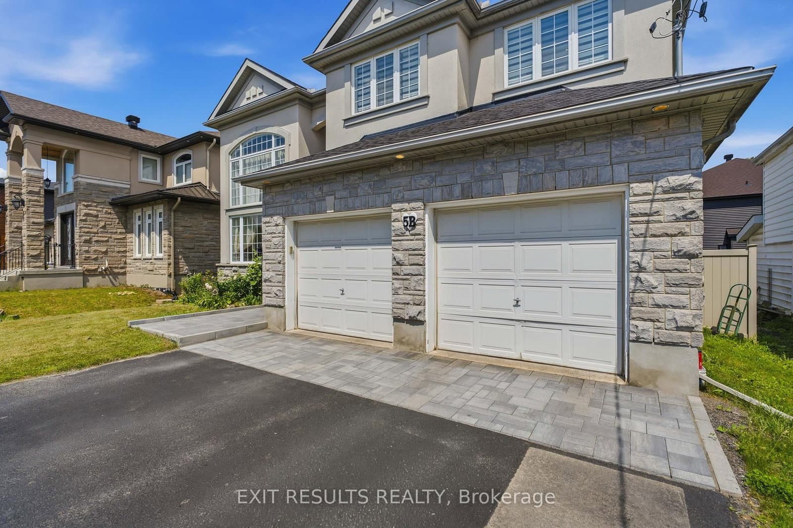 5B KEMP Drive, Ottawa, ON — photo 2
