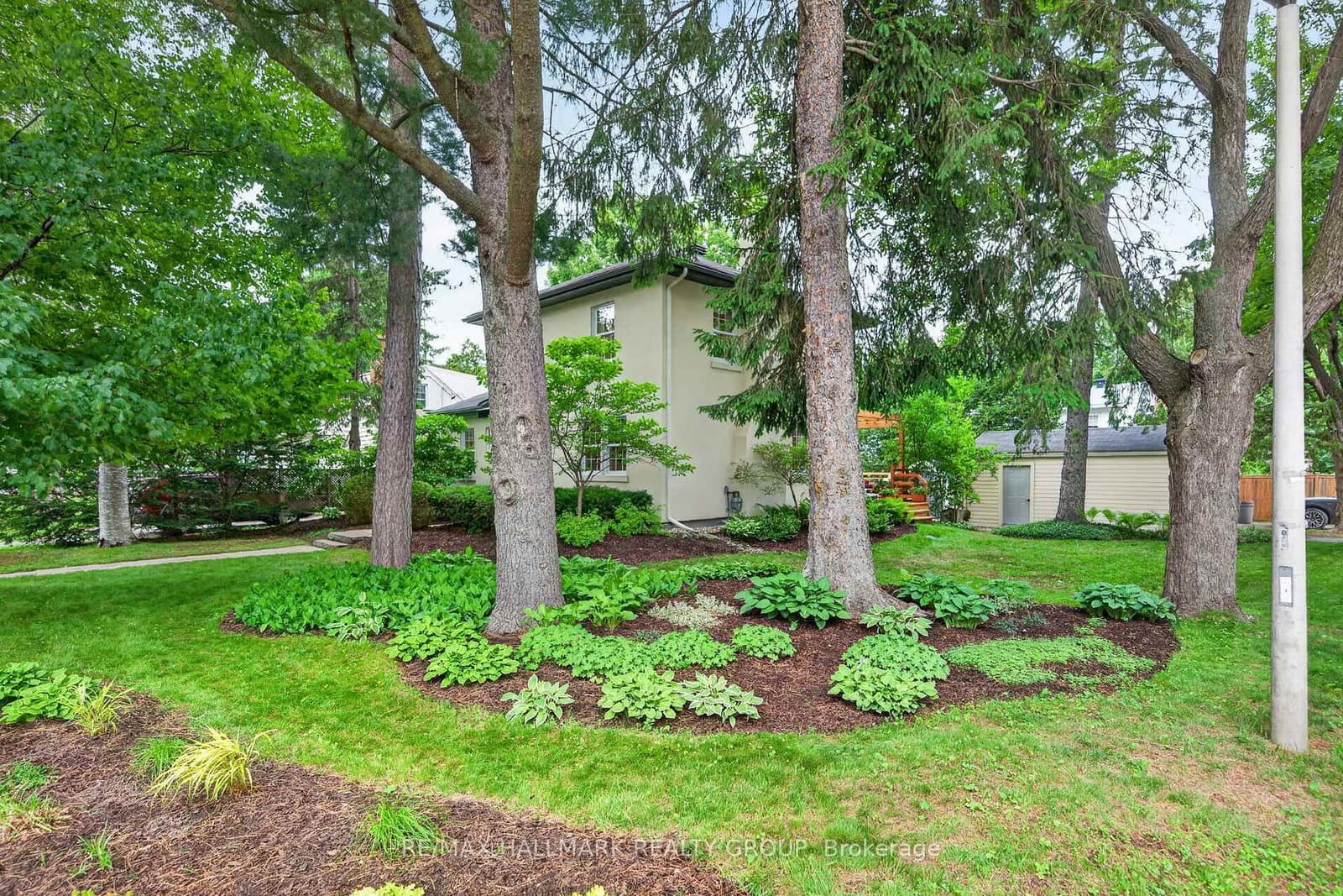 1 BEDFORD Crescent, Ottawa, ON — photo 3