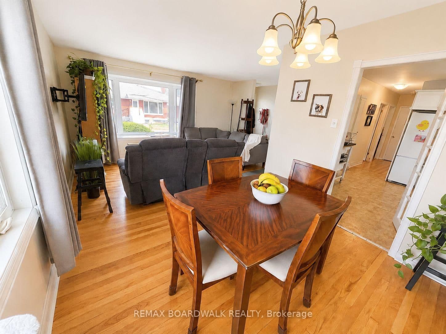 625 CLARKE Avenue, Ottawa, ON — photo 3