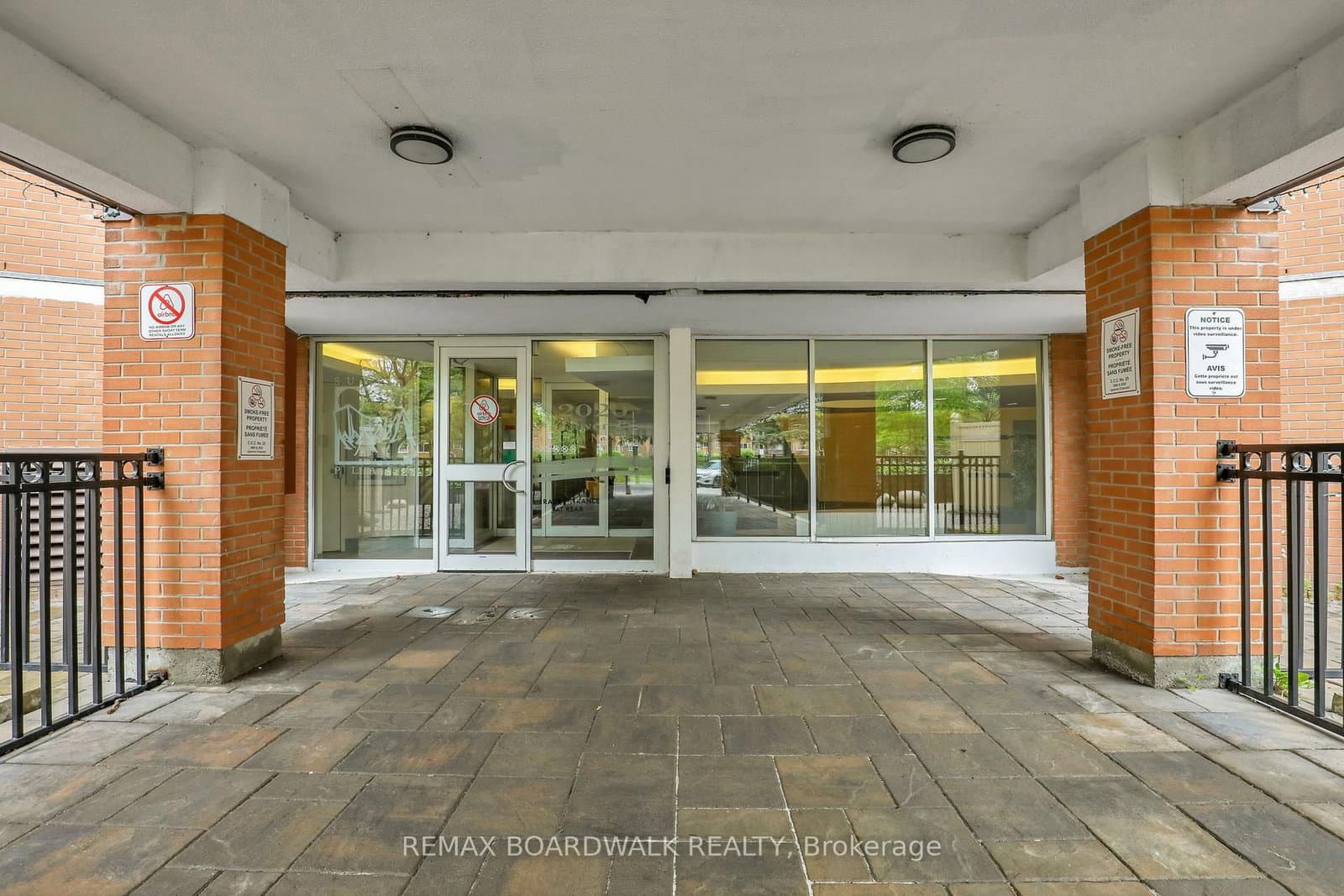 115 - 2020 Jasmine Crescent, Ottawa, ON — photo 3