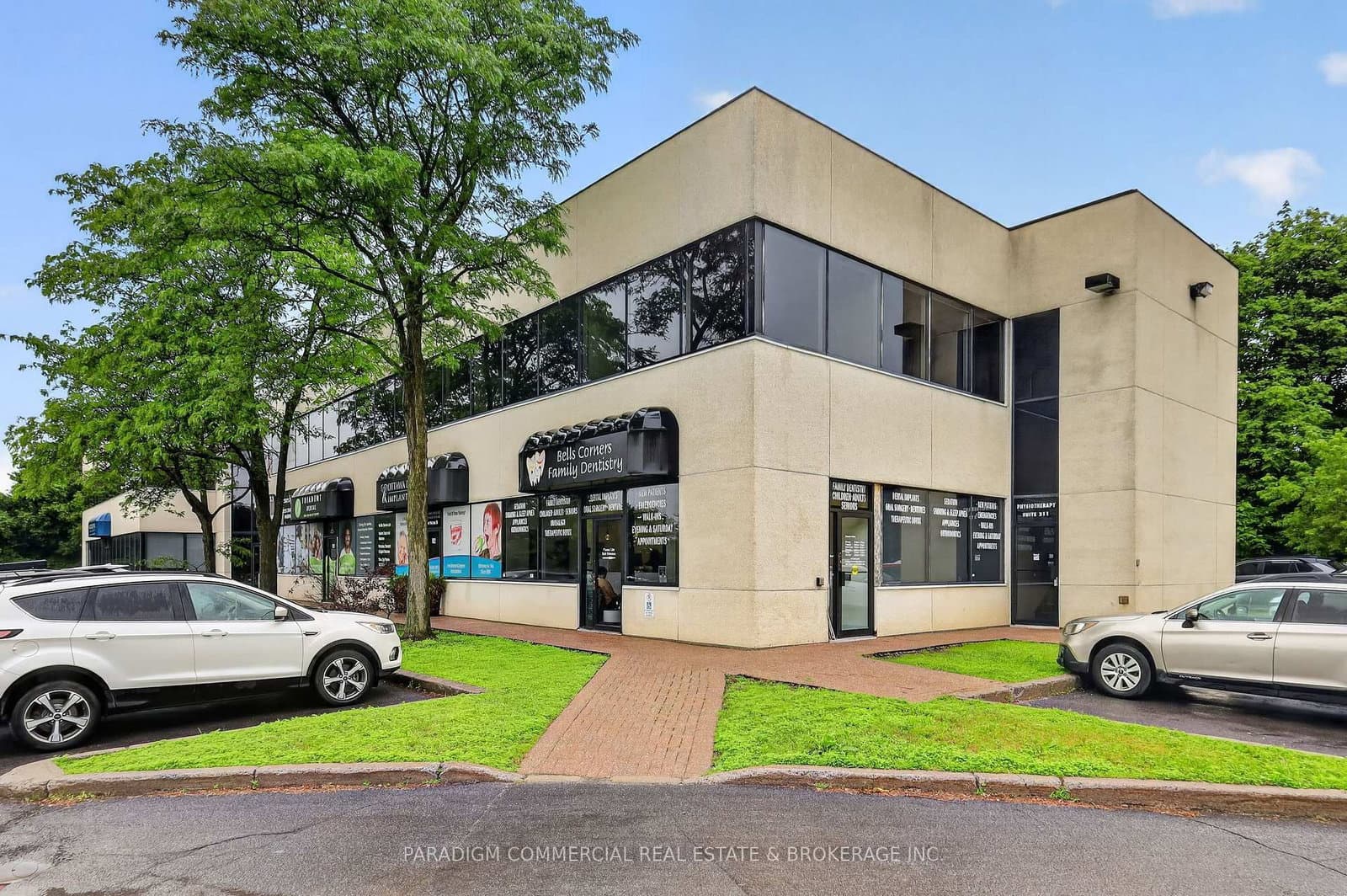 201 - 1956 Robertson Road, Ottawa, ON