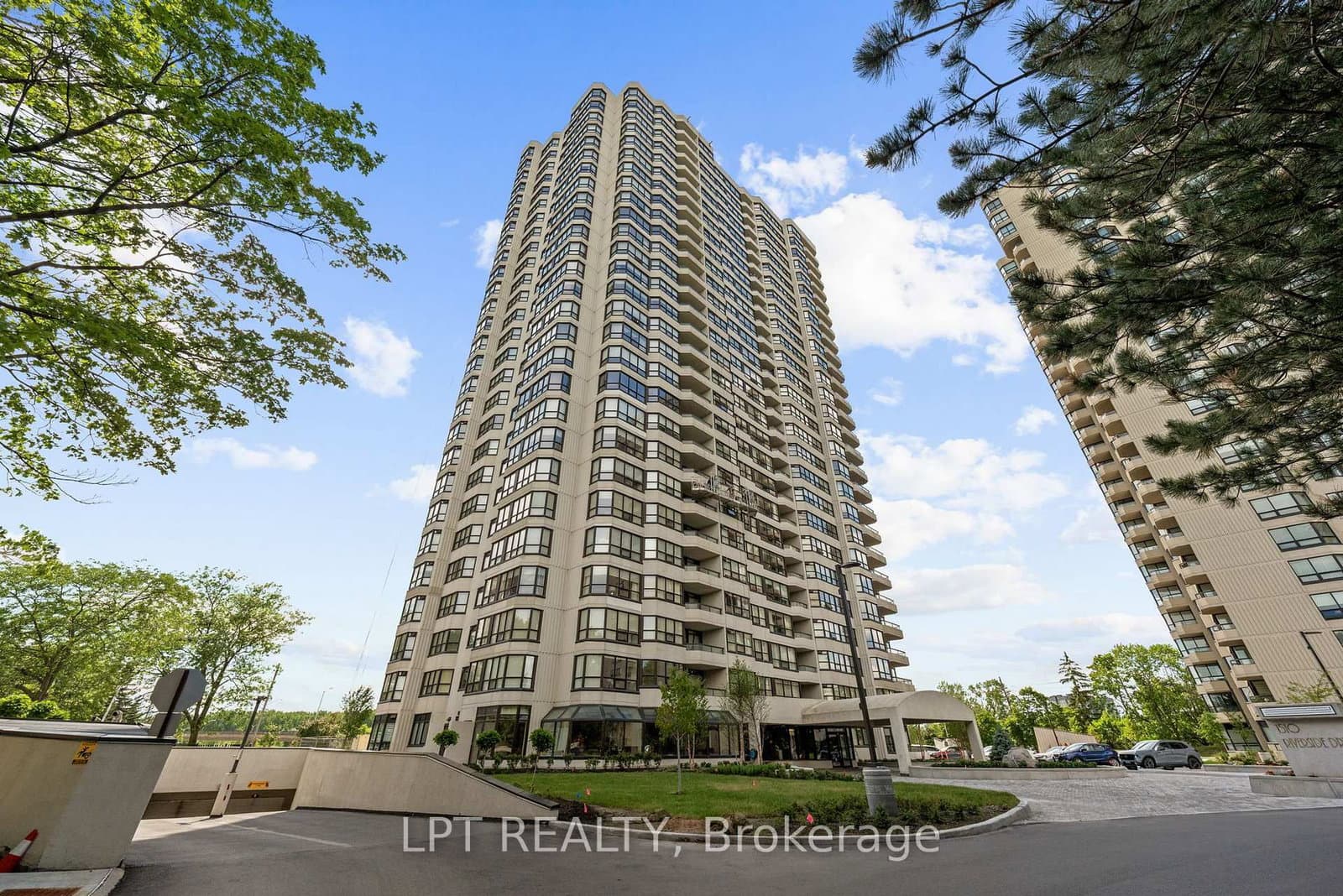 1505 - 1510 Riverside Drive, Ottawa, ON
