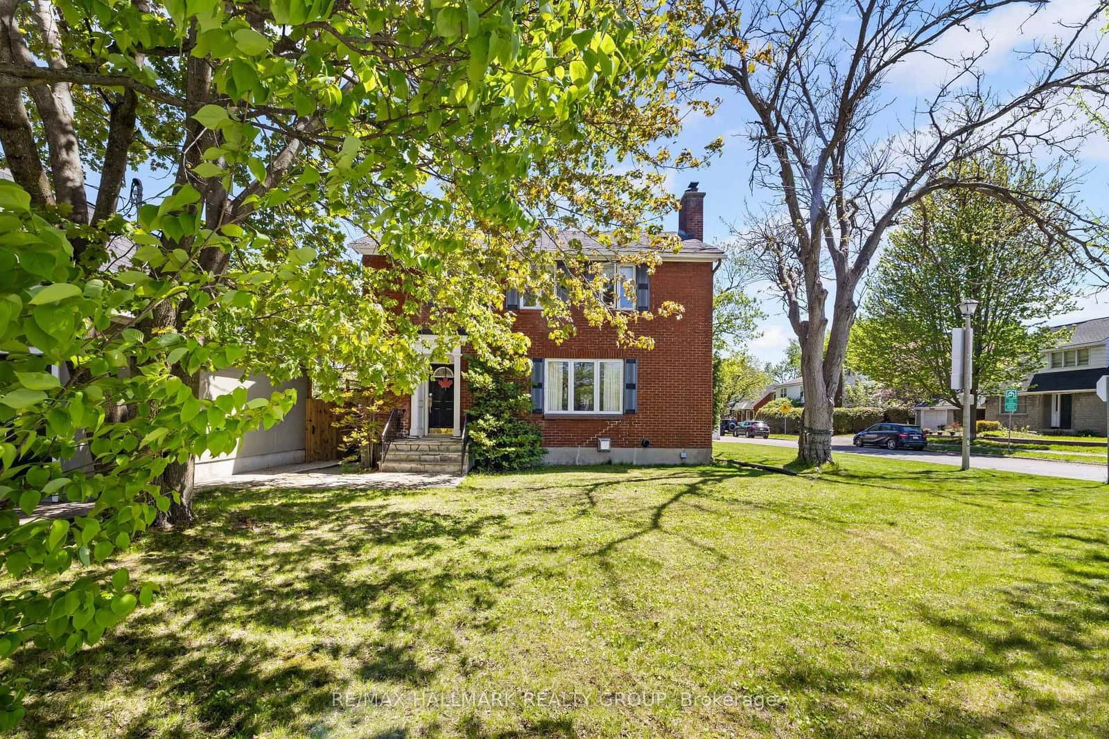 824 Byron Avenue, Ottawa, ON — photo 2