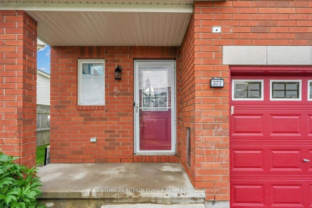 377 Brigitta Street, Ottawa, ON — photo 2