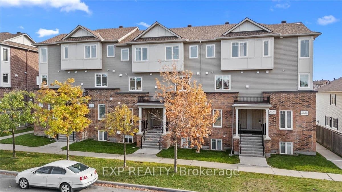 290 Espin Heights, Ottawa, ON