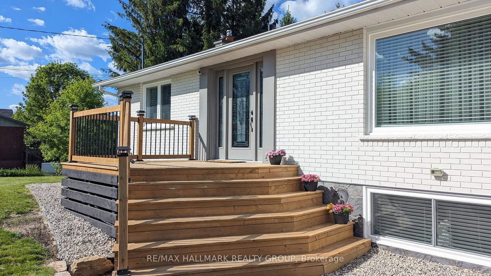13 Bathurst Street, Kanata, ON — photo 3